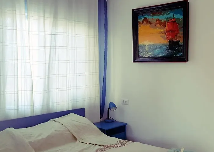 Апартаменты Blue Moon Нэводари