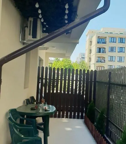 Blue Moon Апартаменты *