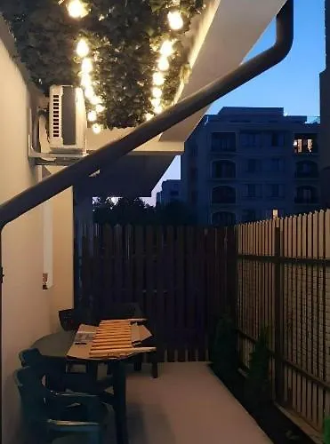 Blue Moon Апартаменты Нэводари